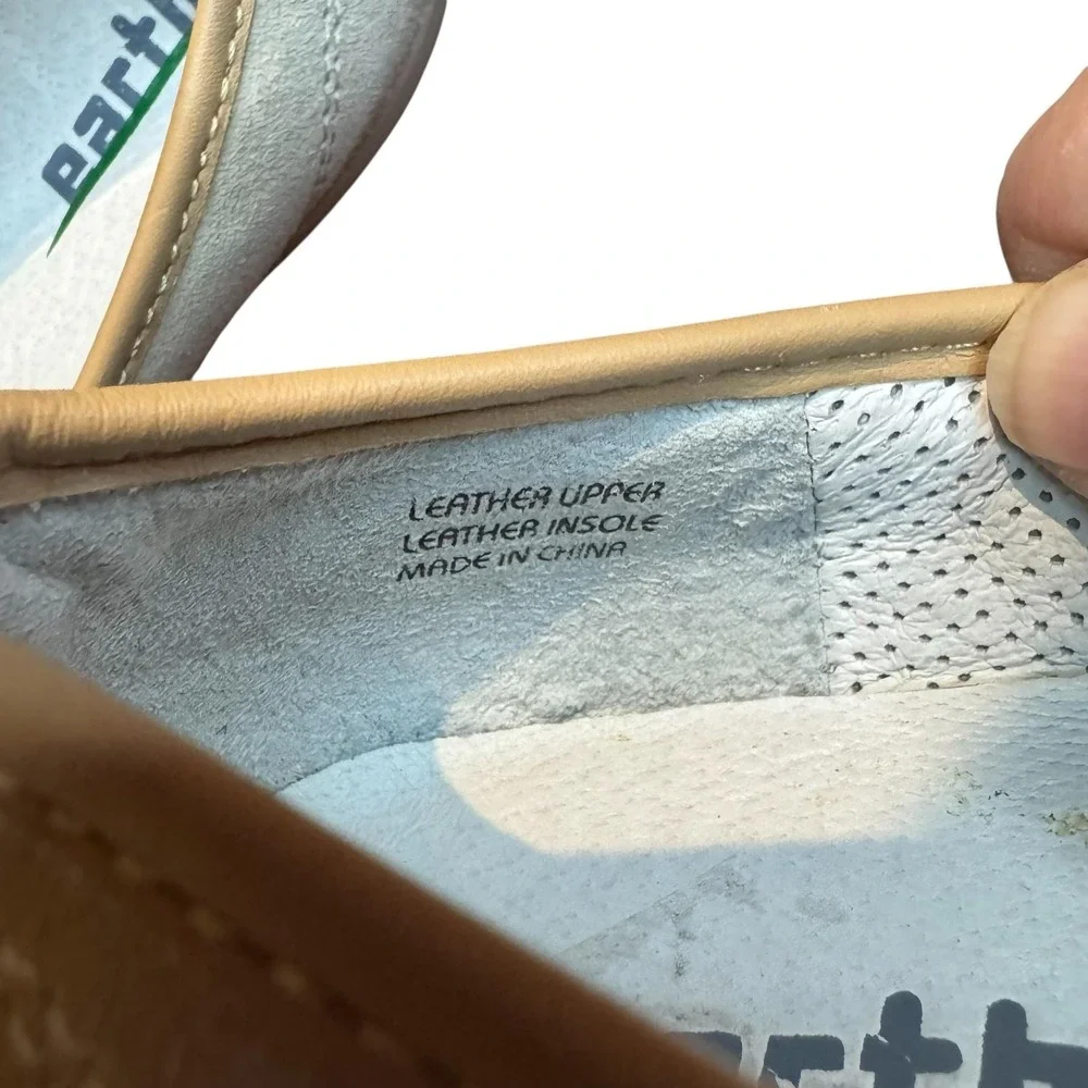 Earth Shoes Womens Size 6B Cream Beige Intrigue Leather Mary Jane Comfort‎ Flats